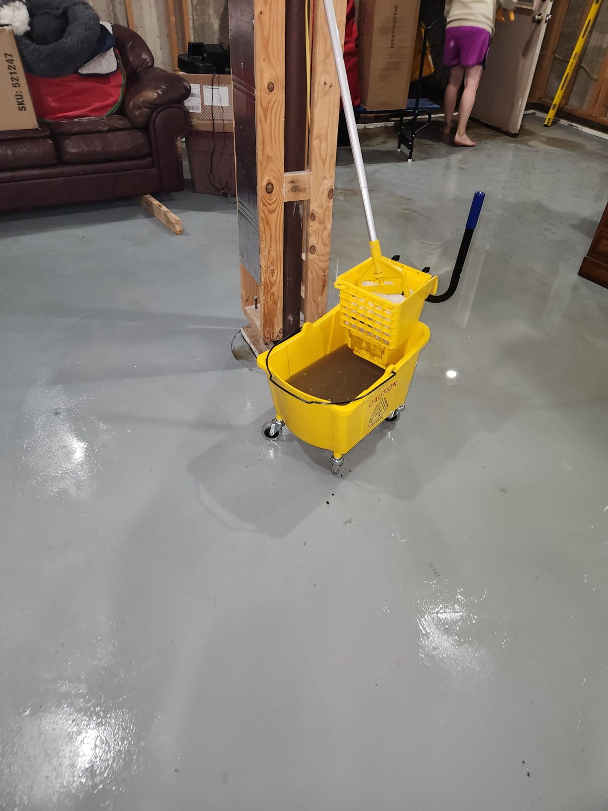 Midoneat Commercial Mop Bucket with Side Press Wringer on Wheels, Including One Commercial Mop, 35 Quart, Yellow customer photo 1