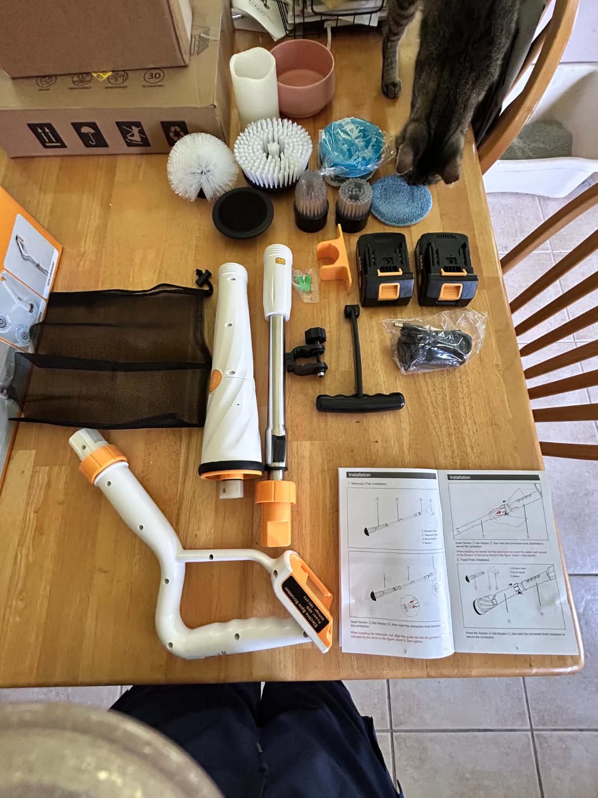 Qimedo Electric Spin Scrubber with Two Batteries Q2 Pro, 1500 RPM High Power Electric Scrubber for Cleaning, Shower Cordless Cleaning Brush with Display for Tub/Tile/Floor (Effortless Handle/8 Brushes) customer photo 1