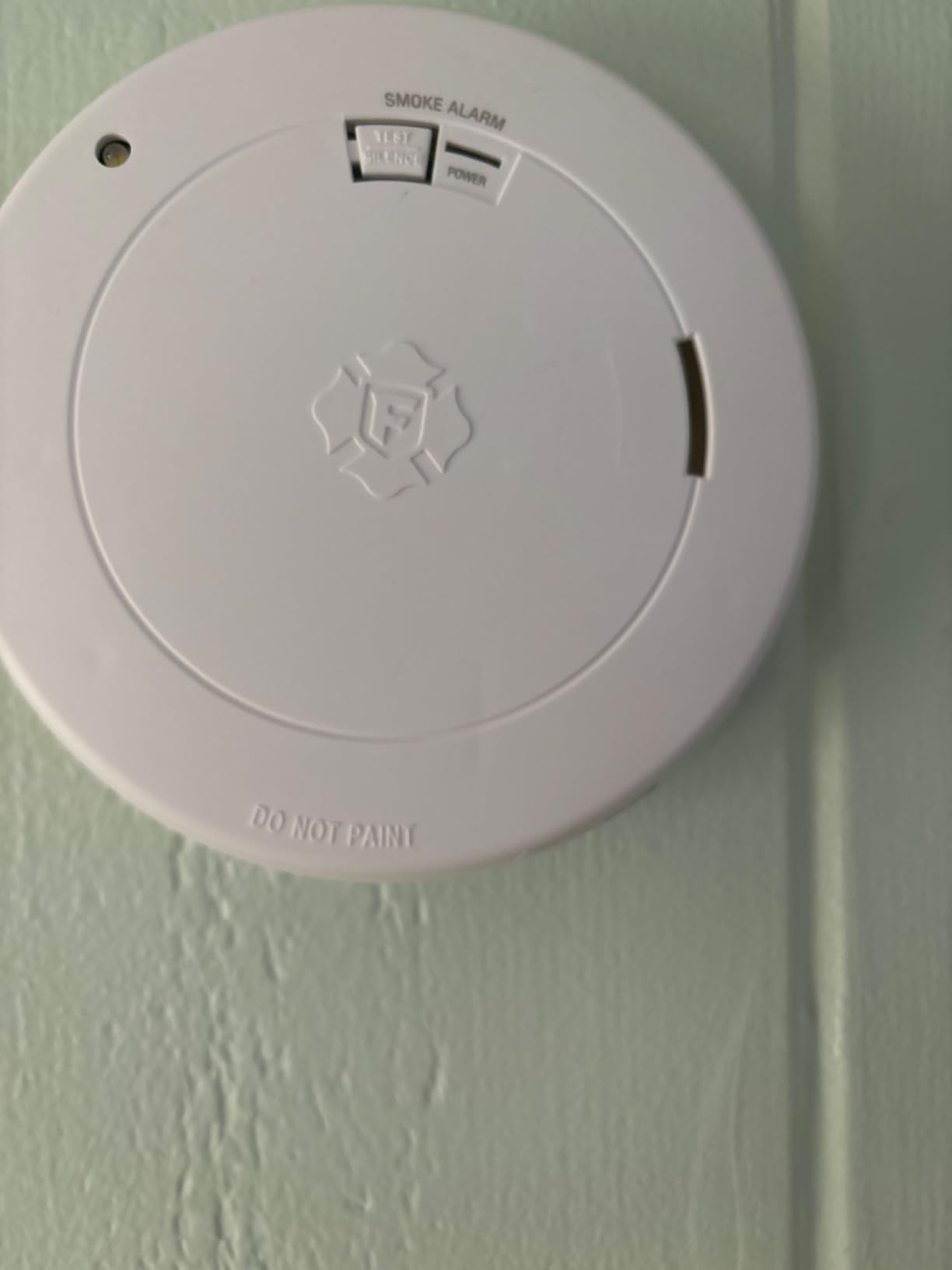 Kidde Smoke Detector, AA Battery-Powered, 20SDR, 1 Pack | LED Status Lights and Loud 85 dB Alarm, Ideal for Homes and Apartments customer photo 1