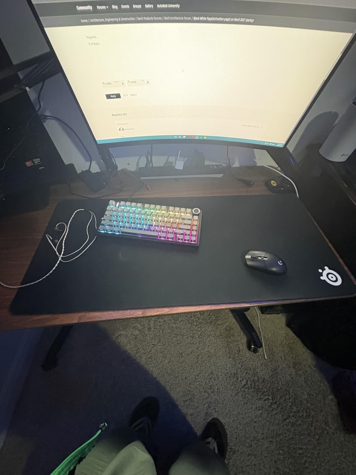 SteelSeries QcK Gaming Mouse Pad - XXL Cloth - Peak Tracking and Stability - Esports Mousepad - Never-Slip - Full Desk Coverage customer photo 1