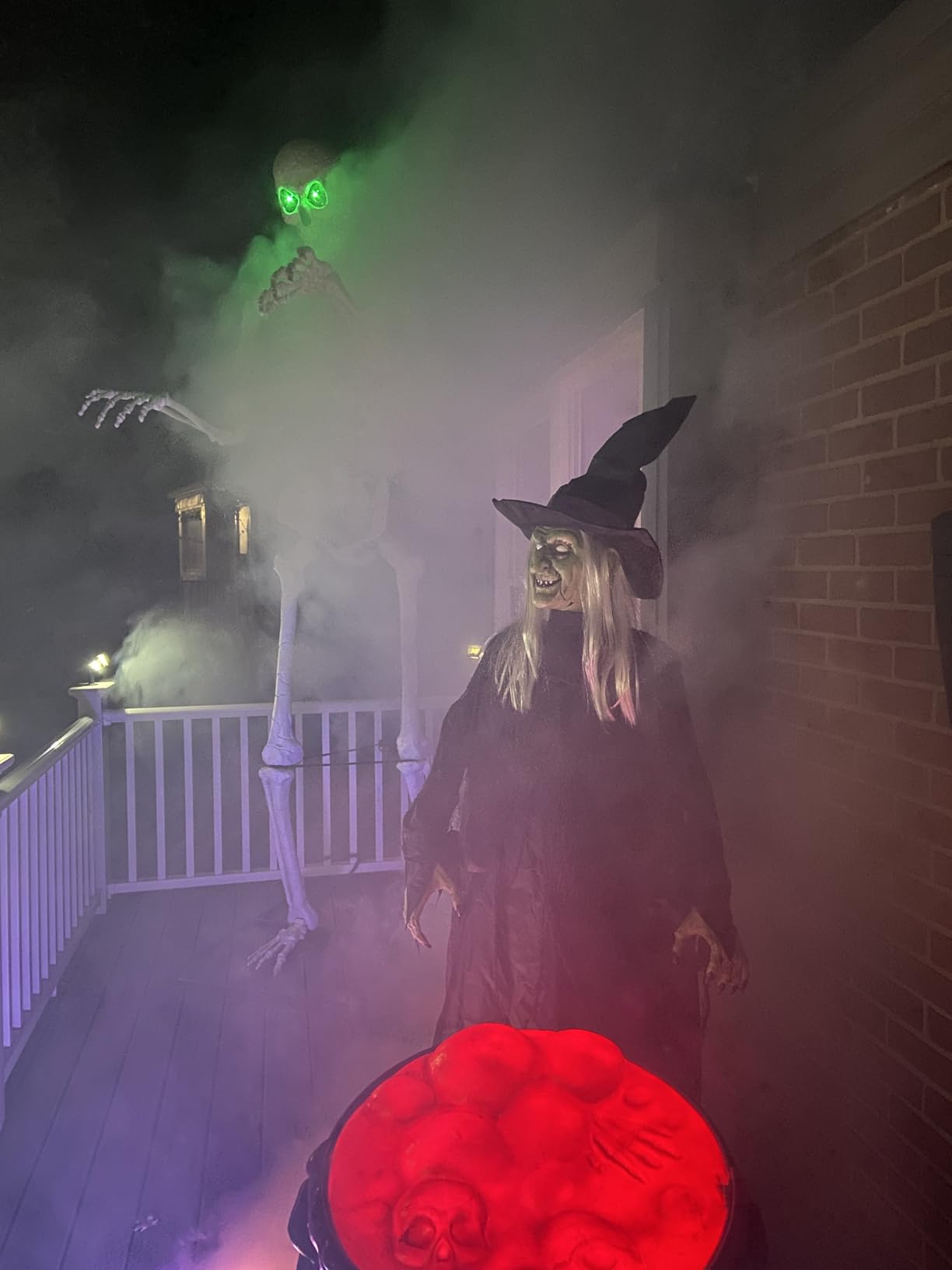 LURT LED Light Fog Machine 500W Mini Wireless Remote Control Mode Portable for Parties Outdoor Halloween Wedding Stage Effect Indoor Disco and Disinfection 2500CFM Fuse Protection customer photo 1
