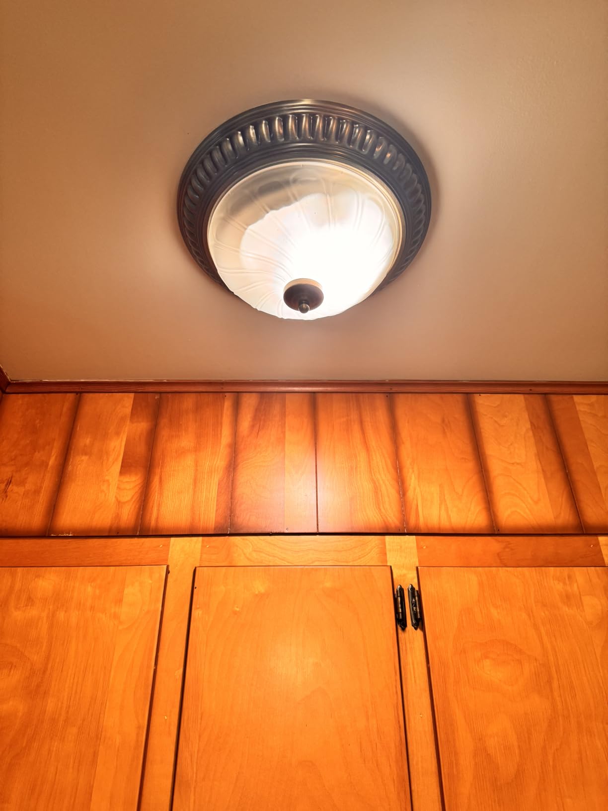 Zlepmlla Glass Ceiling Light, Clear Ribbed Glass Ceiling Light Fixture with Black Metal Frame, Modern Semi Flush Mount Ceiling Light for Hallway, Bedroom, Bathroom, Entryway, Kitchen customer photo 1