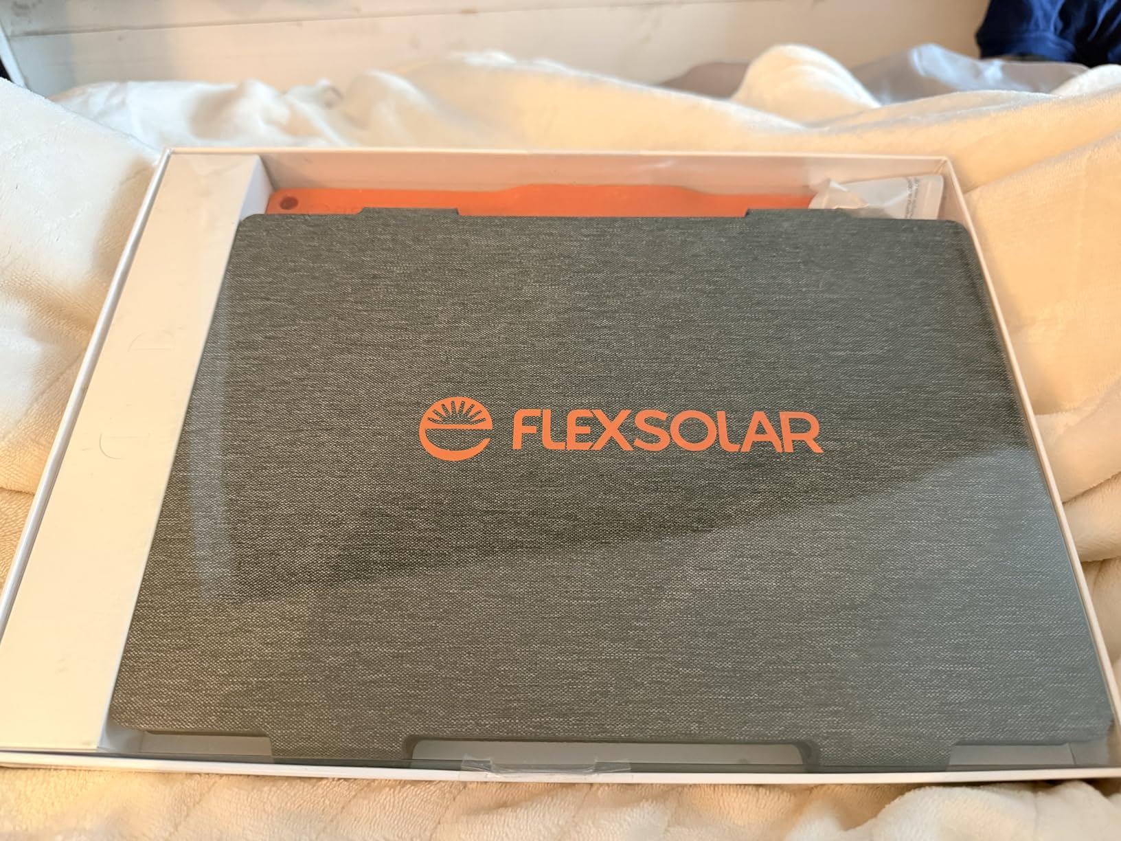 FlexSolar 60W Portable Solar Panels Chargers with PD3.0 USB-C, QC3.0 USB-A and DC Outputs Foldable IP67 Waterproof Power Emergency Camping for Small Power Station Generator, Phones, Power Banks, Tablets customer photo 2