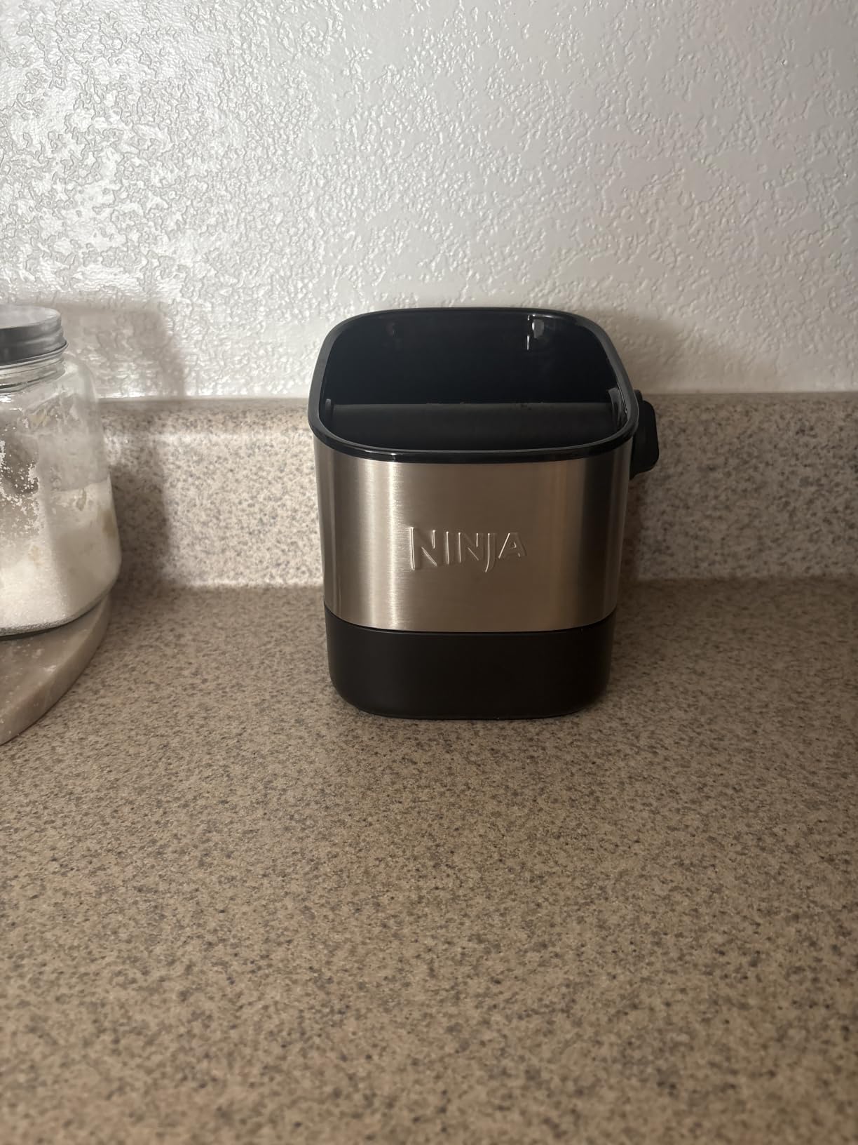 Ninja Luxe Cafe Knock Box, Accessories for Espresso Machine, Easy & Mess-Free Puck Disposal, Coffee & Espresso Grounds, Non-slip Base, Removable Bar, Holds 10 Double Shot Pucks, XSKKNOCKBOX customer photo 1