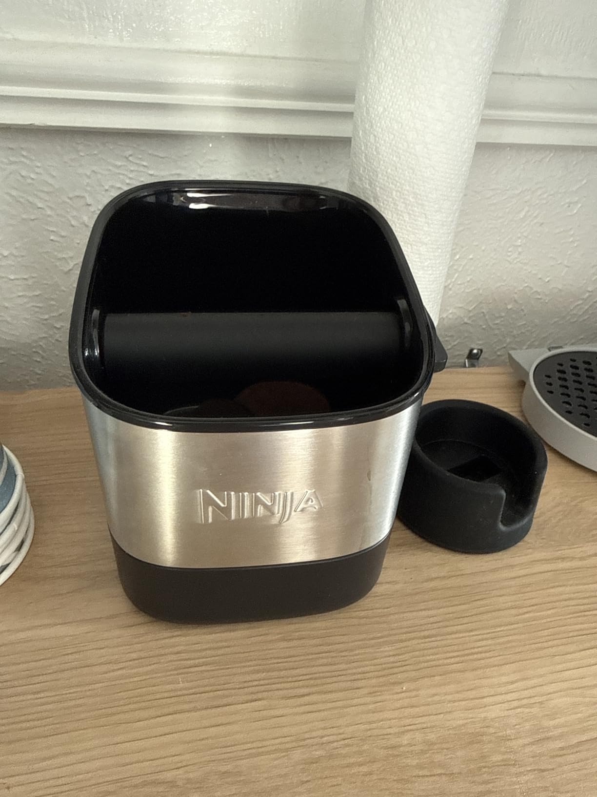Ninja Luxe Cafe Knock Box, Accessories for Espresso Machine, Easy & Mess-Free Puck Disposal, Coffee & Espresso Grounds, Non-slip Base, Removable Bar, Holds 10 Double Shot Pucks, XSKKNOCKBOX customer photo 2