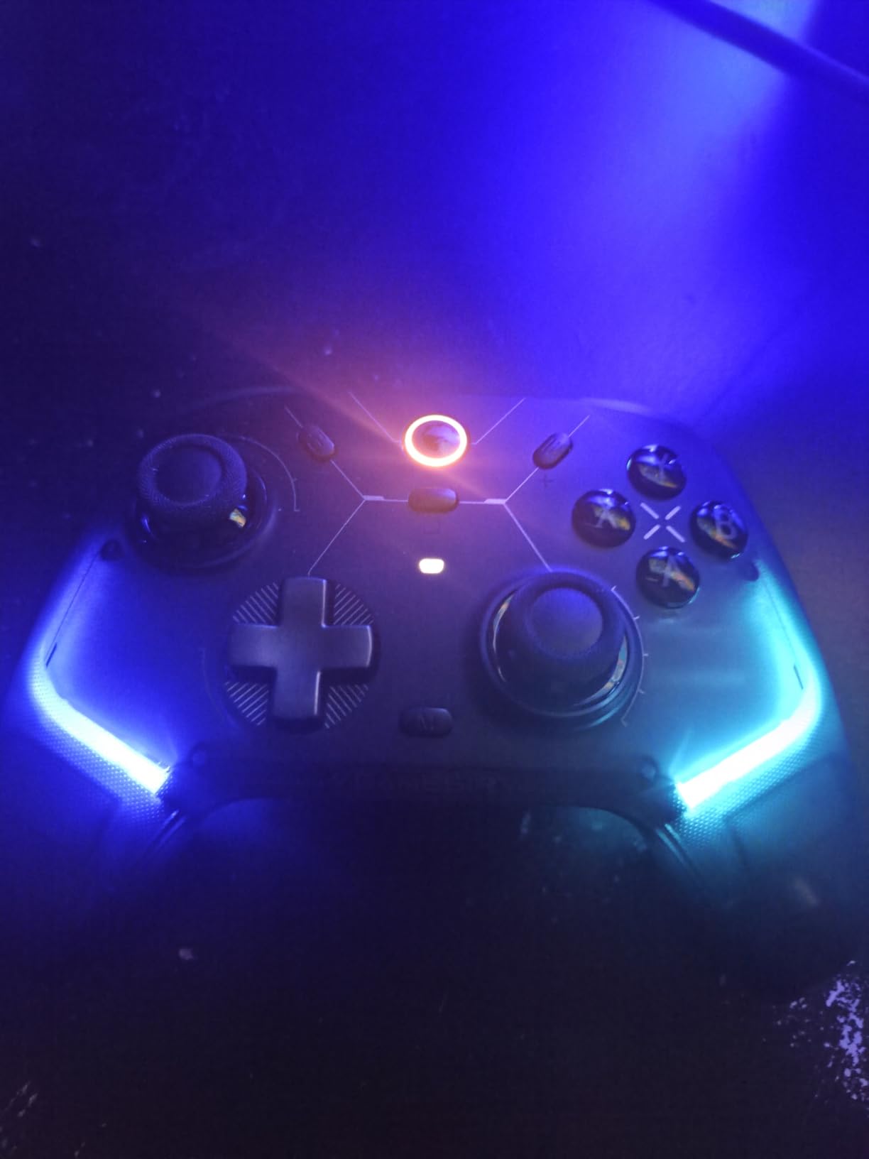 GameSir Cyclone 2 Wireless PC Controller - 1000Hz Polling Rate, TMR Joysticks, Hall Effect & Micro 2-in-1 Triggers, PC Gaming Controller for PC/Android/Switch/Switch 2 with Charging Dock (Black) customer photo 2