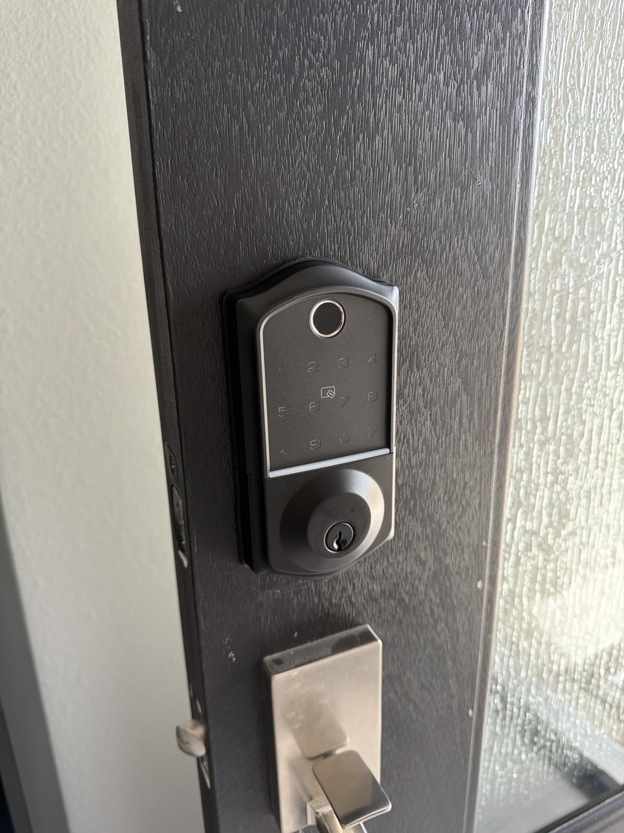 Veise VE017 Fingerprint Smart Door Lock, App Control, 8-in-1 Keyless Entry, Auto Lock, Emergency Power Port, Electronic Touchscreen Keypad, Biometric Smart Locks for Front Door, Matte Black customer photo 1
