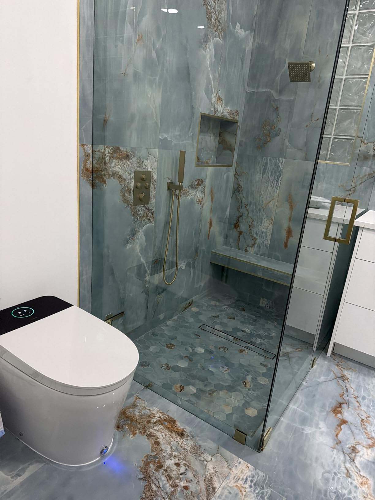 HOROW T38 Artistic Smart Toilet, Bidet Toilet with Powerful Flush, Auto Open/Close Lid, Instant Warm Water, Elongated Heated Seat, Dryer, Night Light, Deodorization customer photo 2