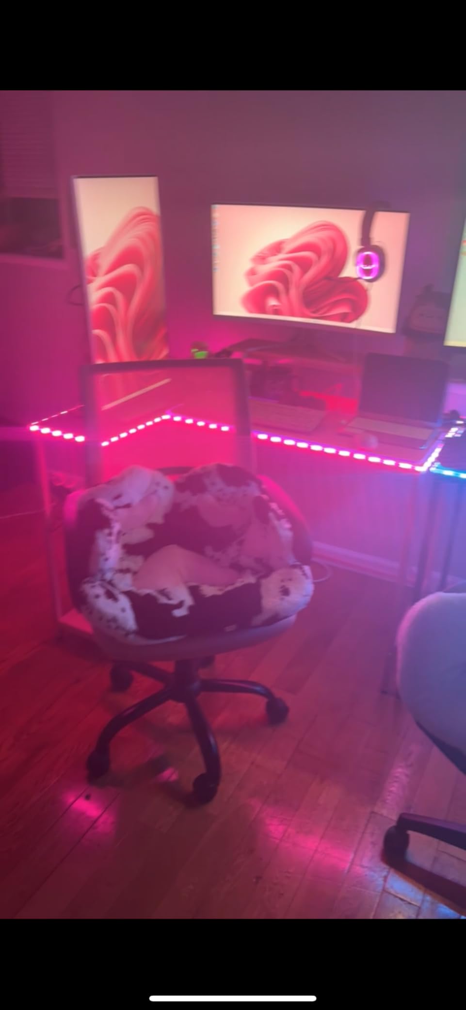 Bestier Gaming Desk with Power Outlets, 42
