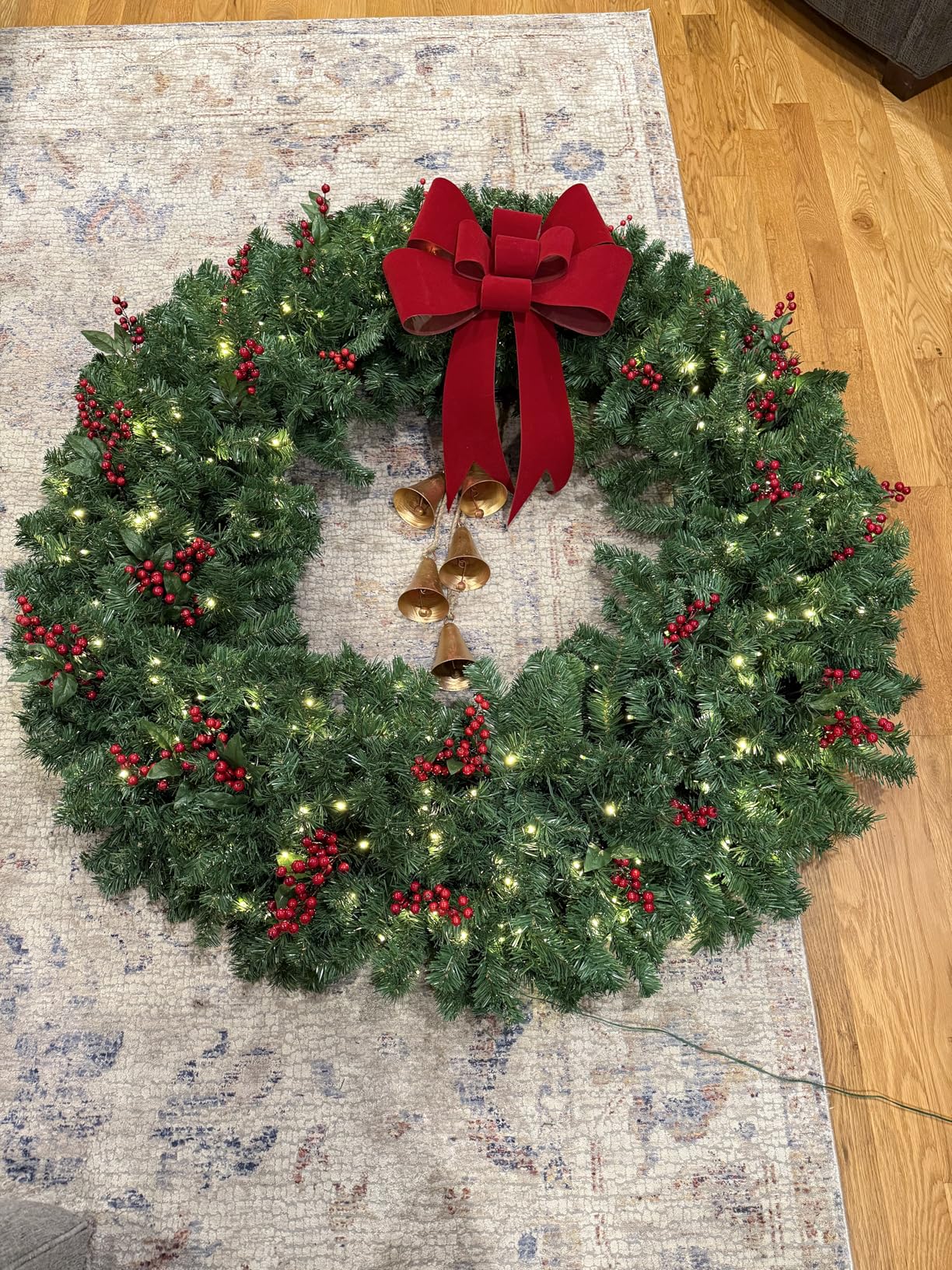 Best Choice Products 30in Large Artificial Pre-Lit Fir Christmas Wreath Holiday Accent Decoration w/ 100 LED Lights, 220 PVC Tips customer photo 1