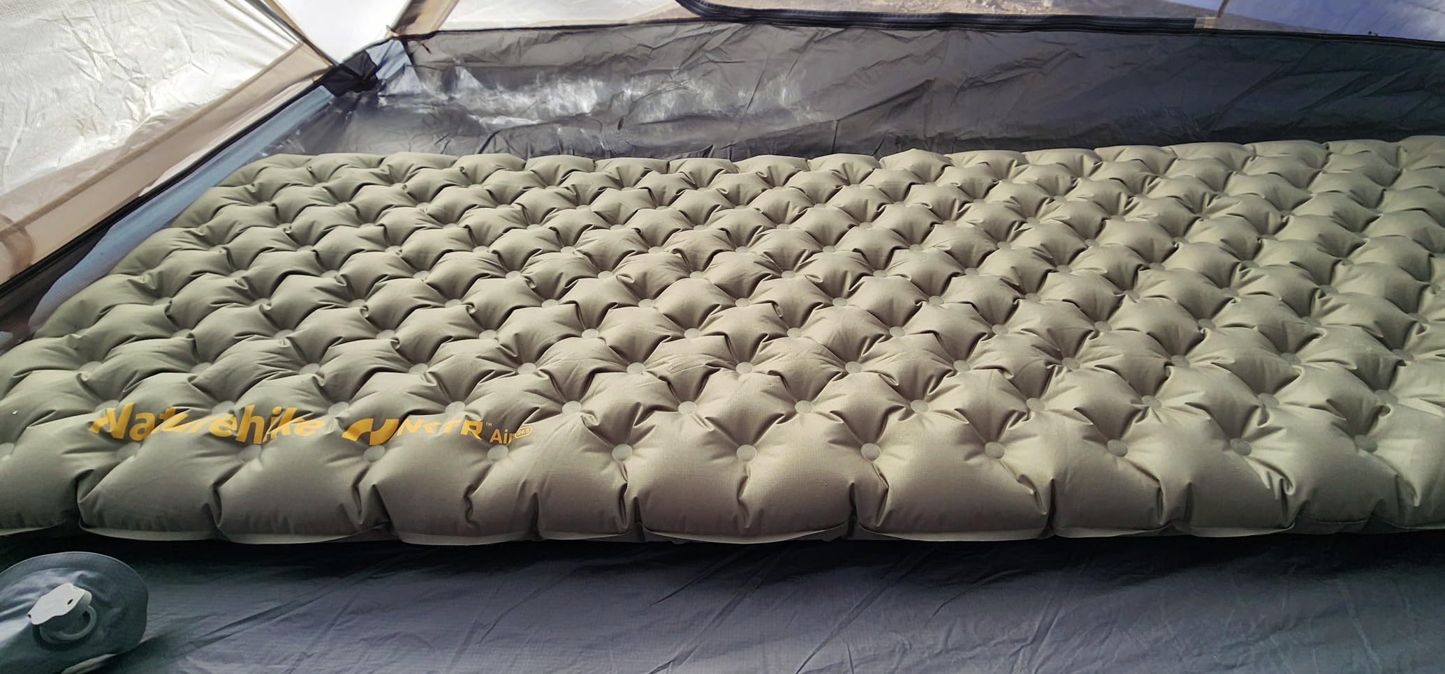 Naturehike 27oz Ultralight Sleeping Pad, Insulated Inflatable Sleeping Pad 4.6R, Lightweight Sleeping Mat for Camping, Hiking, Backpacking, with Air Pump Sack customer photo 2