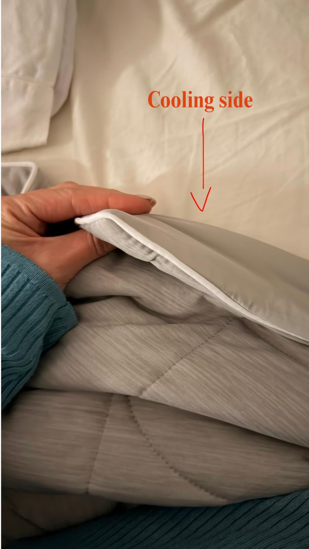 Cooling Comforter Queen Size, Dual-Sided Lightweight Cooling Blanket for Hot Sleepers, Q-Max 0.43 Breathable Cooling Quilt for Night Sweats, 90