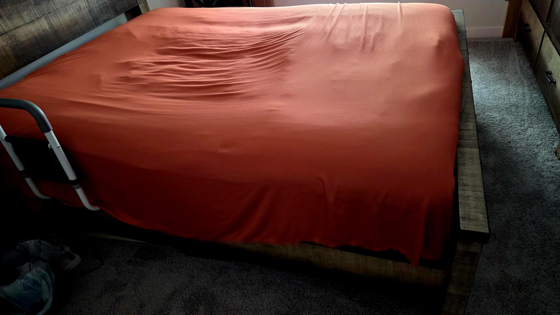 JSD Sage Green 100% Viscose Derived from Bamboo Cooling Sheet Set Queen | Cool Sheets for Hot Sleepers Temperature Regulating, 300TC Sateen Weave, 16