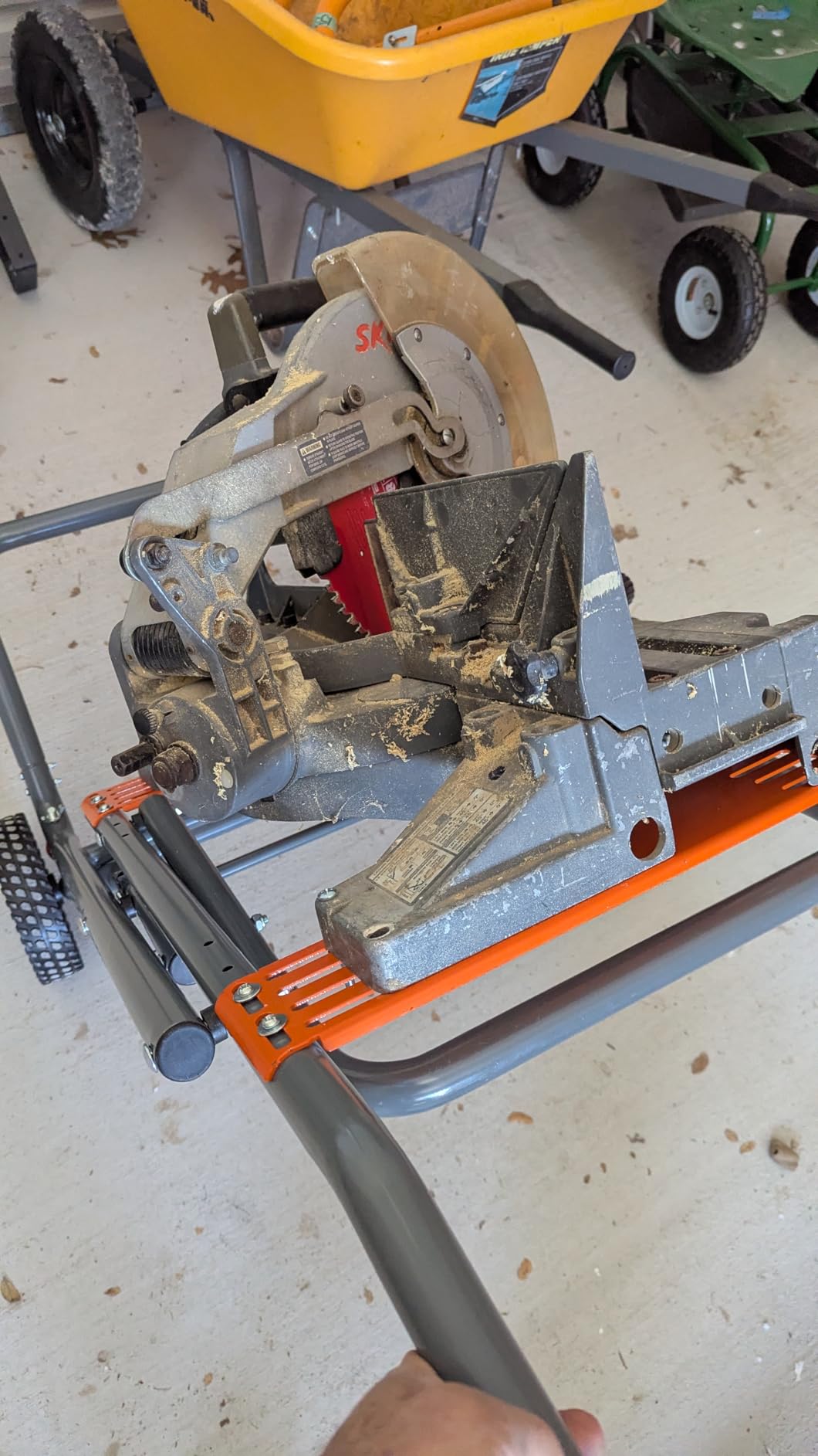 VEVOR Portable Table Saw Stand, 350 lbs Load Capacity, Rolling Foldable Table Saw Table with 8 Inches Rubber Wheels, Heavy Duty Construction, Universal for Most Brands of Saws customer photo 2