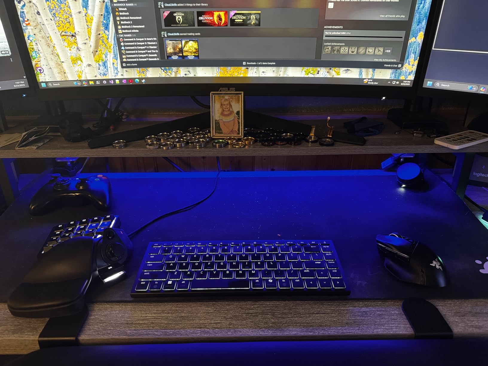 Razer Joro Wireless Gaming Keyboard: Portable Compact 75% Low Profile, Bluetooth 5.0 & USB-C, RGB Backlit - 1800-Hour Battery, Quiet Keys, Aluminum Frame, Multi-Device for PC & Mac, Steam Deck customer photo 1