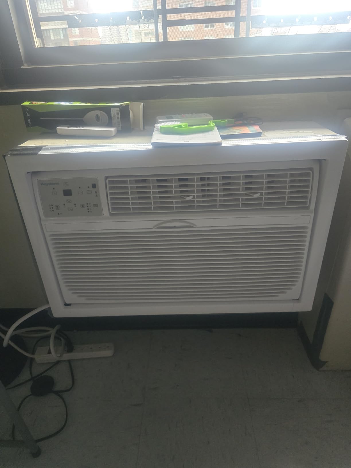 Keystone 10,000 BTU Wall Air Conditioner and Dehumidifier, 115V | 115V, Quiet, High Efficiency, for Bedroom, Bathroom, Nursery, Small-Medium Sized Rooms up to 450 Sq.Ft. customer photo 1