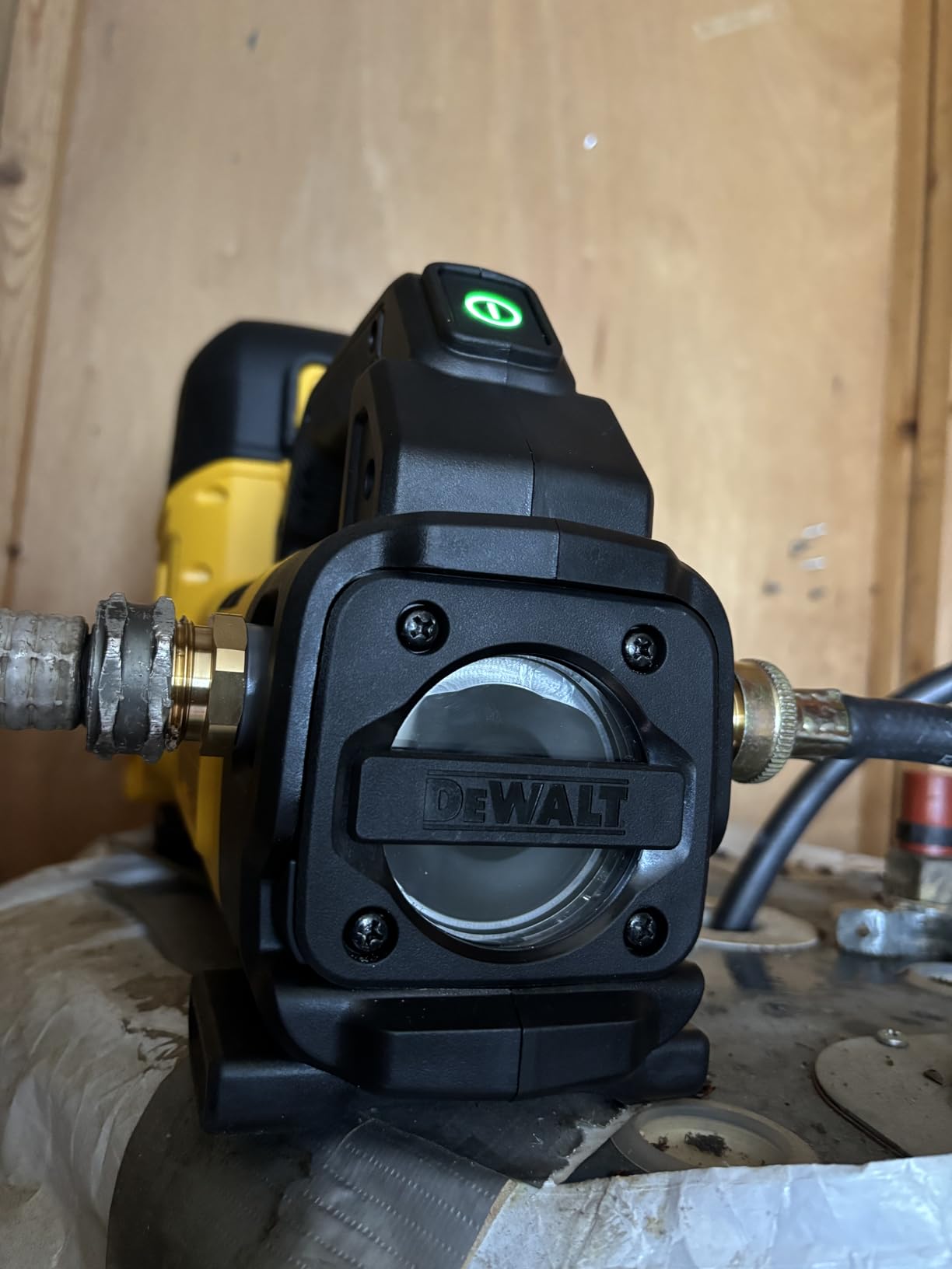 DEWALT 20V MAX Transfer Pump, 10 GPM, Powerful and Lightweight, Professional Grade Versatility, Bare Tool Only (DCE050B) customer photo 2