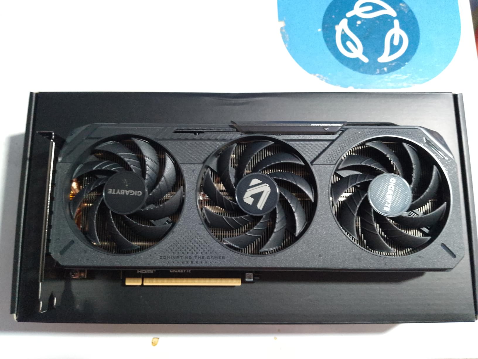 GIGABYTE GeForce RTX 5050 Gaming OC 8G Graphics Card customer photo 1