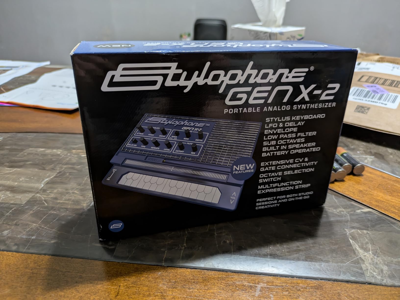 Stylophone GEN X-2 Portable Analogue Synthesizer with Built-in Speaker, LFO, Filter, Analogue Delay and CV/Gate Output customer photo 1