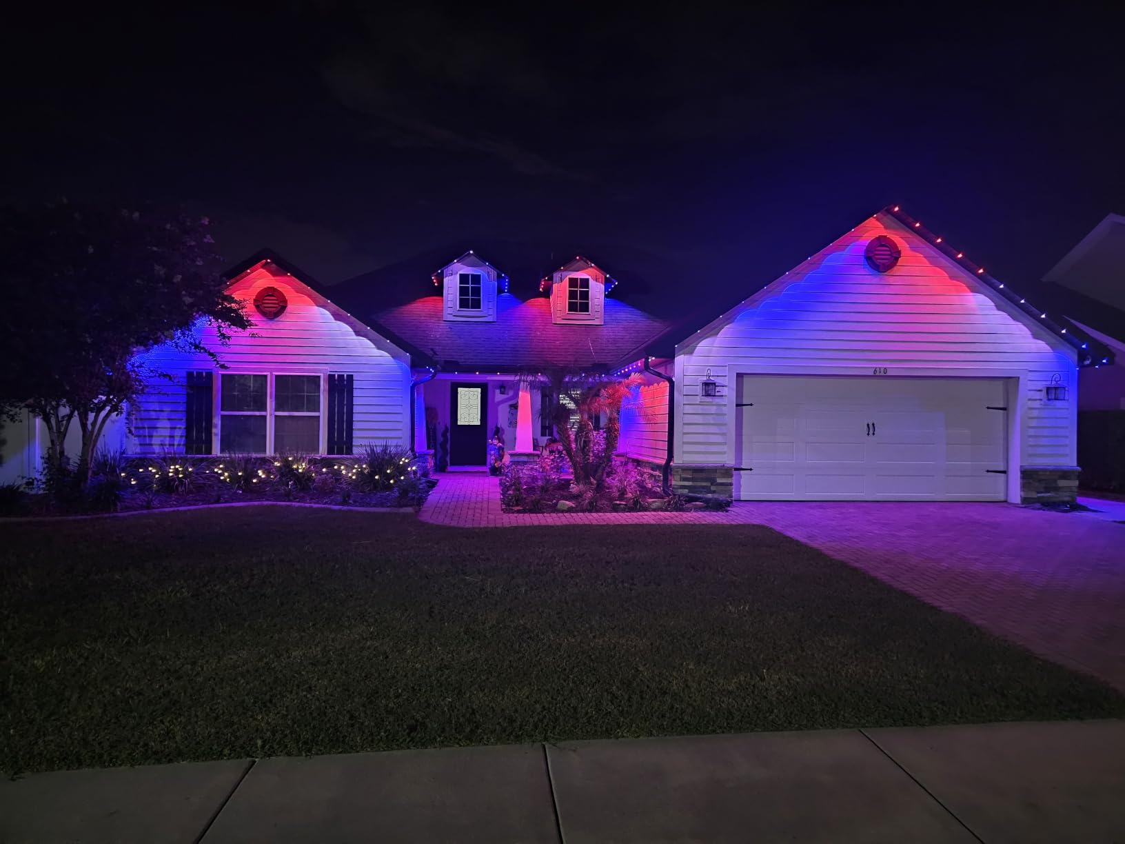 ASAHOM Permanent Outdoor Lights Pro S108B, 100FT with 72 RGBCW LED Lights, 70lm White, WLED Integrated, AI Lighting, 30000 Dynamic Effect, IP67 Waterproof for Holiday Decor and Daily Lighting, Black customer photo 1