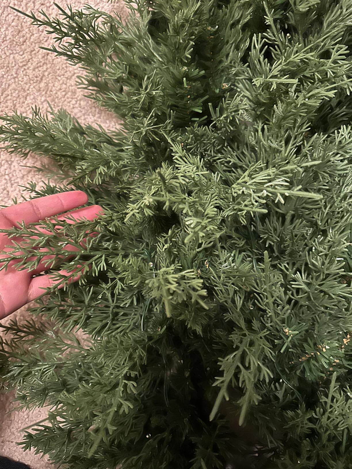 Best Choice Products Pre-Lit Cedar Cypress Christmas Wreath w/Twinkling LEDs, 30in Realistic Large Indoor/Outdoor Holiday Decor for Door, Plug-in customer photo 2