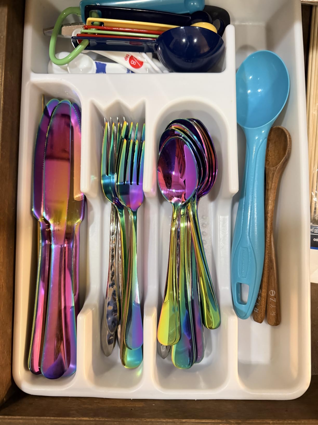 PHILIPALA 65 Piece Gold Silverware Set with Serving Utensils, Stainless Steel Flatware Set for 12 Food Grade Novelty Cutlery Utensil Set Include Knife Fork Spoon Mirror Polished Dishwasher Safe customer photo 1