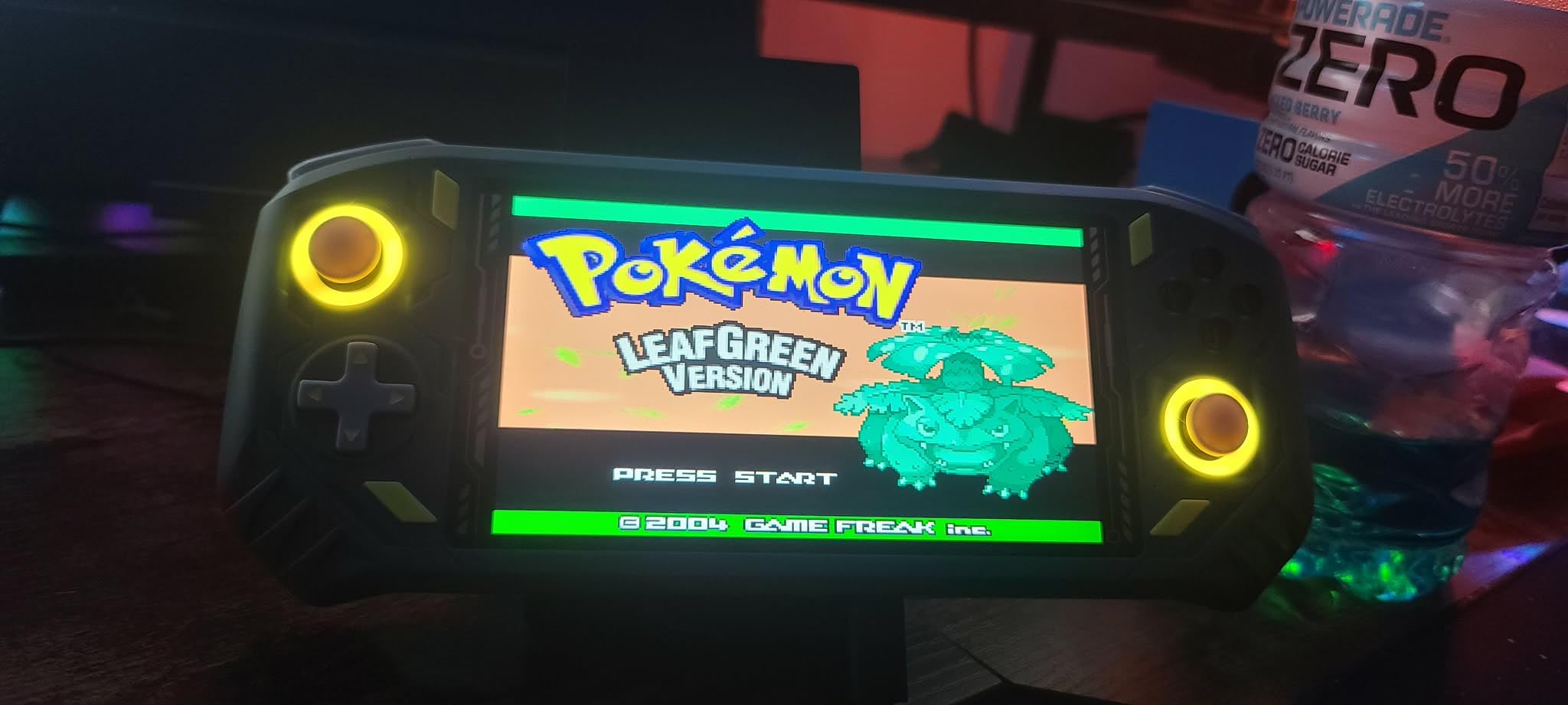 RG52MINI Retro Handheld Game Console, 5.5 Inch IPS Screen, Portable Dual System, 64GB Support 30+ Emulator&22000+ Classic Games, WiFi Networked Fighting, HDMI TV Output, 5000mAh Battery(Gray 64GB) customer photo 1