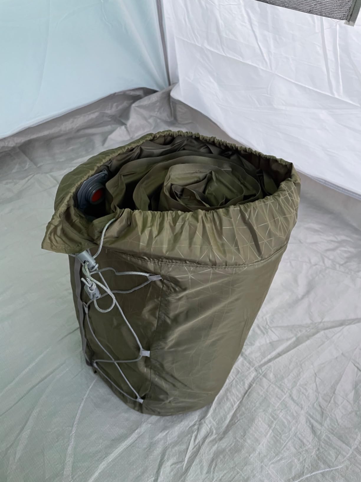 Sea to Summit Camp Plus Self-Inflating Foam Sleeping Mat for Camping - Rectangular - Regular (72 x 25.2 x 2.6 inches) customer photo 2