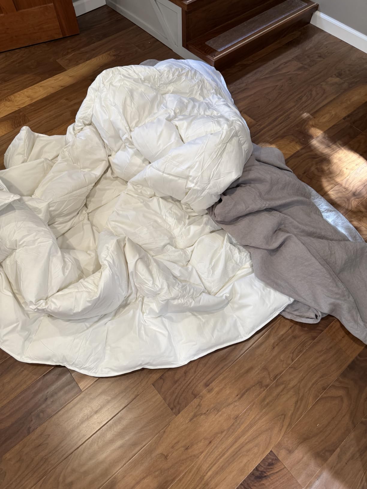 Cosybay Feather and Down Fiber Comforter Insert Queen, 100% Cotton Cover | Medium Warmth White Duvet Insert, Fluffy Soft Hotel Luxury Bedding for Bedroom, 90 x 90 Inches customer photo 1