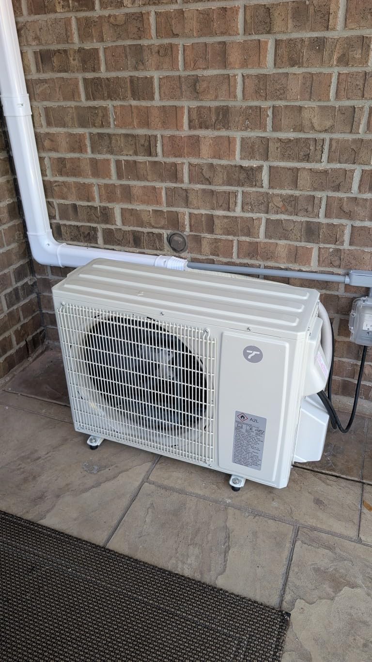 12000 BTU Mini Split Air Conditioner, 115V 22 SEER2 AC & Heat Pump | Quiet ductless system for up to 750 Sq.Ft. Features R32 refrigerant, WiFi smart control & complete installation kit. customer photo 2