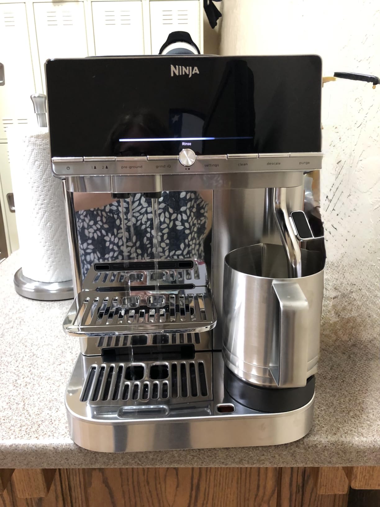 Ninja AutoBarista Fully Automatic Espresso Machine | 10 One Touch Hot & Iced Drink Options, Built-in Coffee Grinder, Milk Frother | Easy Self-Clean | Latte, Cappuccino, Cold Brew - AE1001 customer photo 2