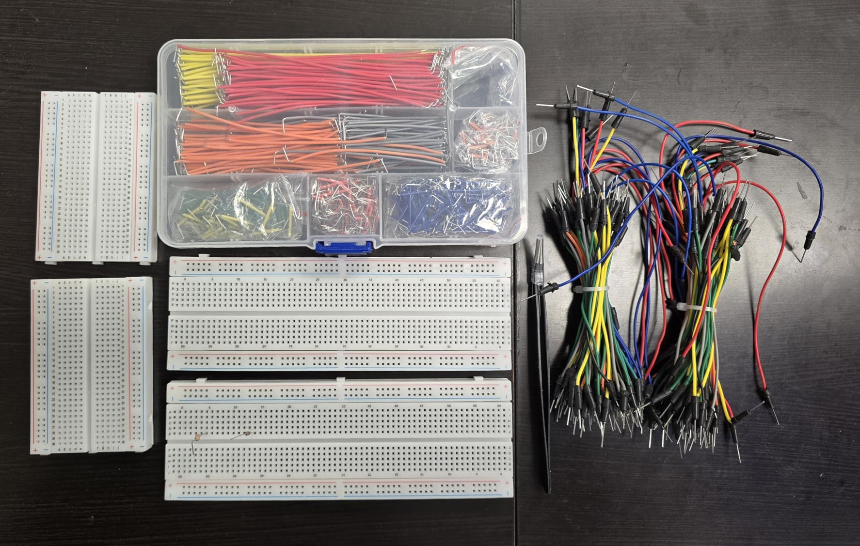 840Pcs Breadboard Jumper Wires Kit with 4 Solderless Breadboards, 14 Lengths 2-125mm Pre-Cut Flexible Connecting Cables & Storage Box for Arduino, Raspberry Pi, DIY Electronics Prototyping customer photo 2
