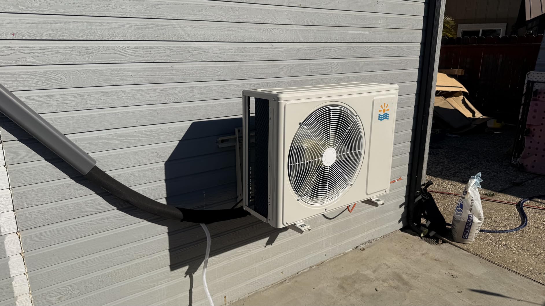 12000 BTU Mini Split AC/Heating System, Ductless Inverter Heat Pump System, 19 SEER2 Energy Efficient AC Unit, 115V Cooling & Heating for Rooms up to 750 Sq.Ft customer photo 1