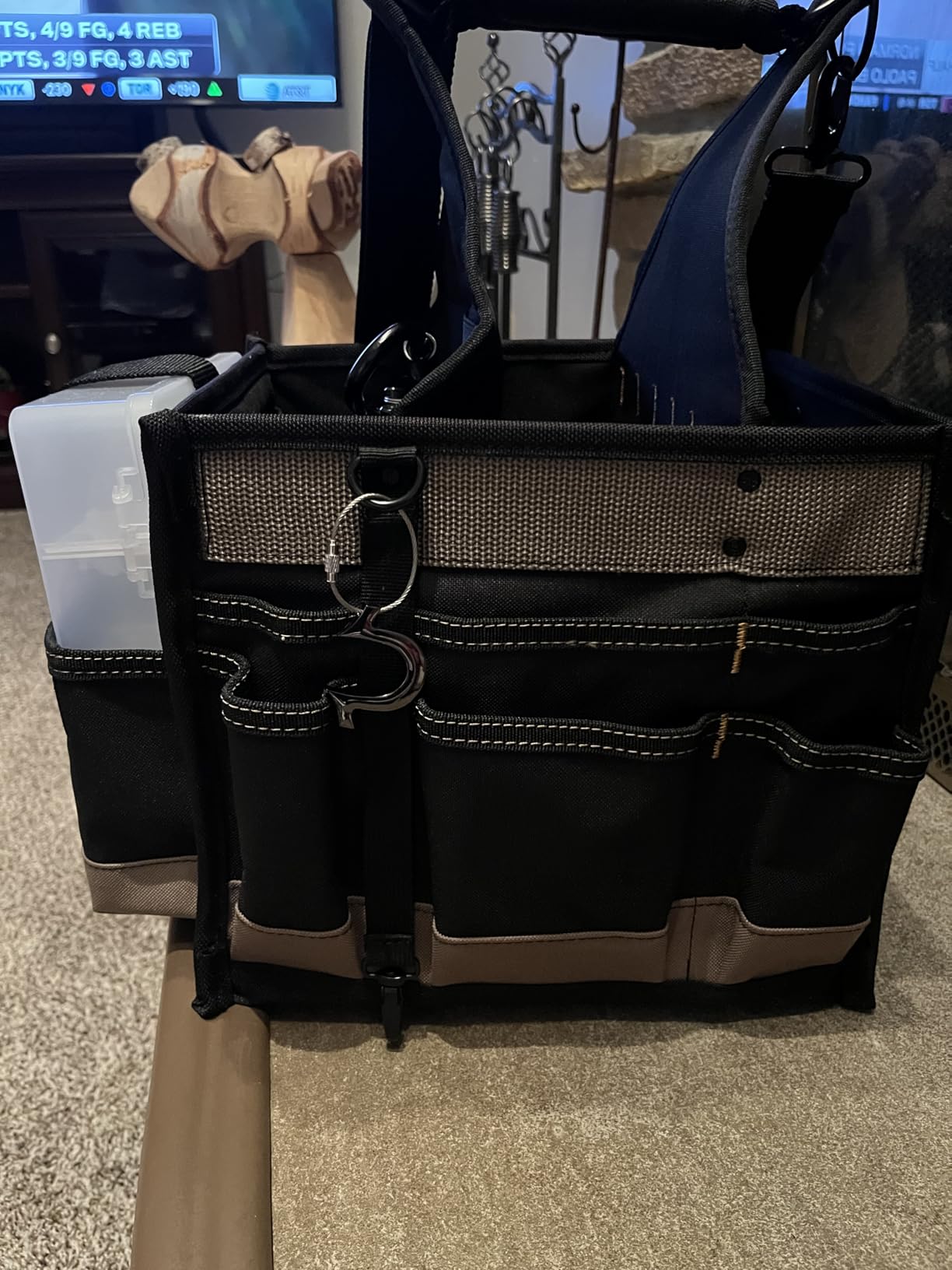 CLC Custom LeatherCraft 1528 Large Electrical and Maintenance Tool Carrier, Black customer photo 2
