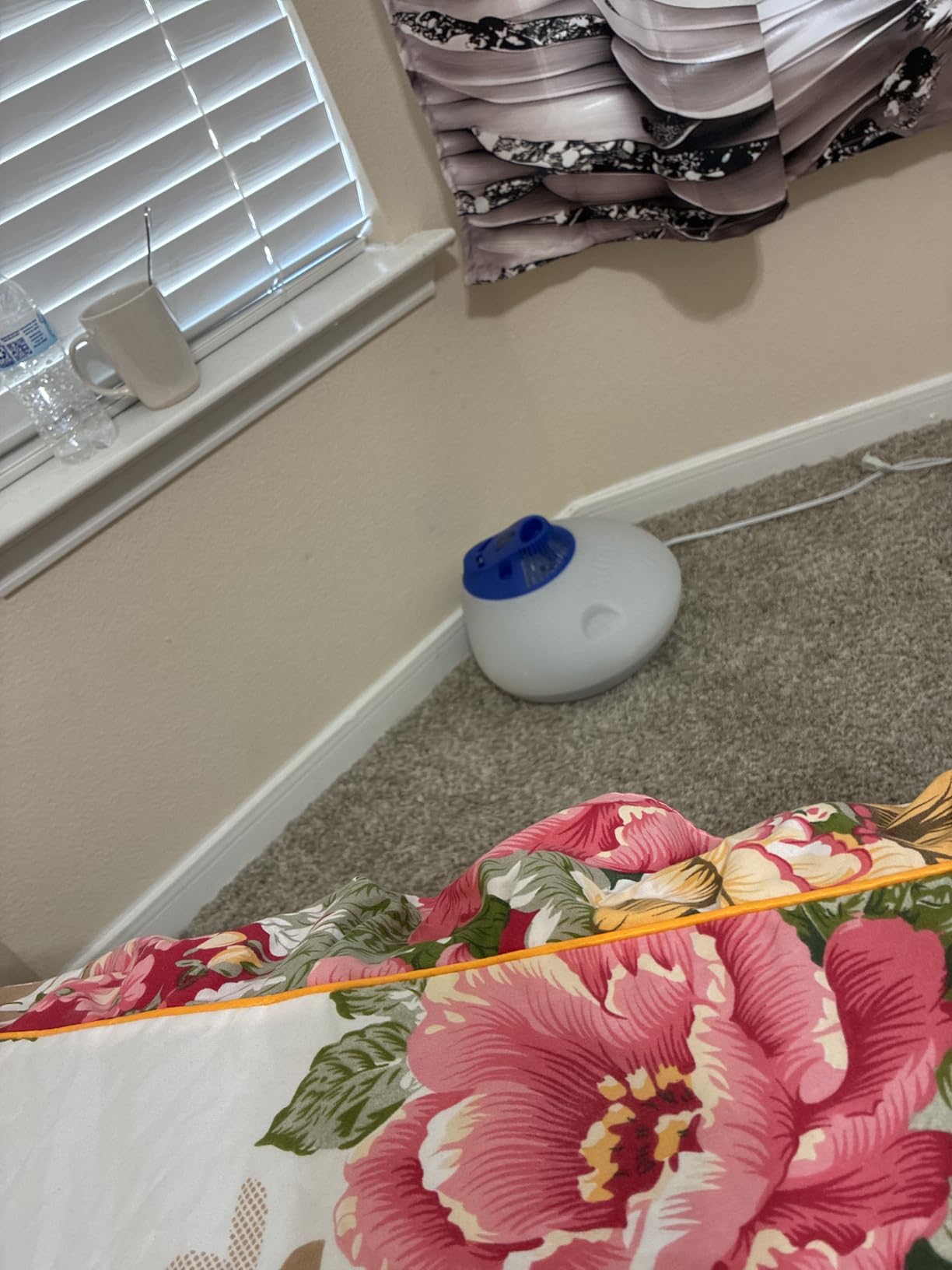 Vicks Warm Steam Vaporizer Humidifier for Medium and Large Rooms, 1.5 Gal customer photo 1