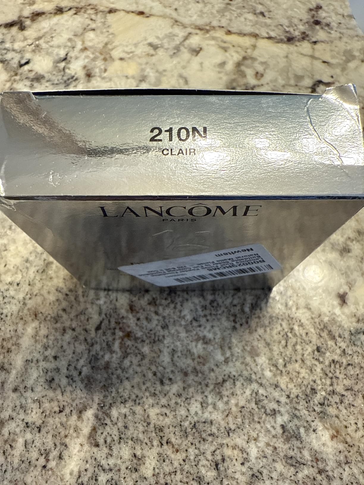 Lancome Dual Finish Longwear Powder Foundation - Natural Matte Finish | Pressed Powder Foundation for Sheer-to-Full Coverage - With Shine-Control Formula - Suitable for All Skin Types customer photo 1