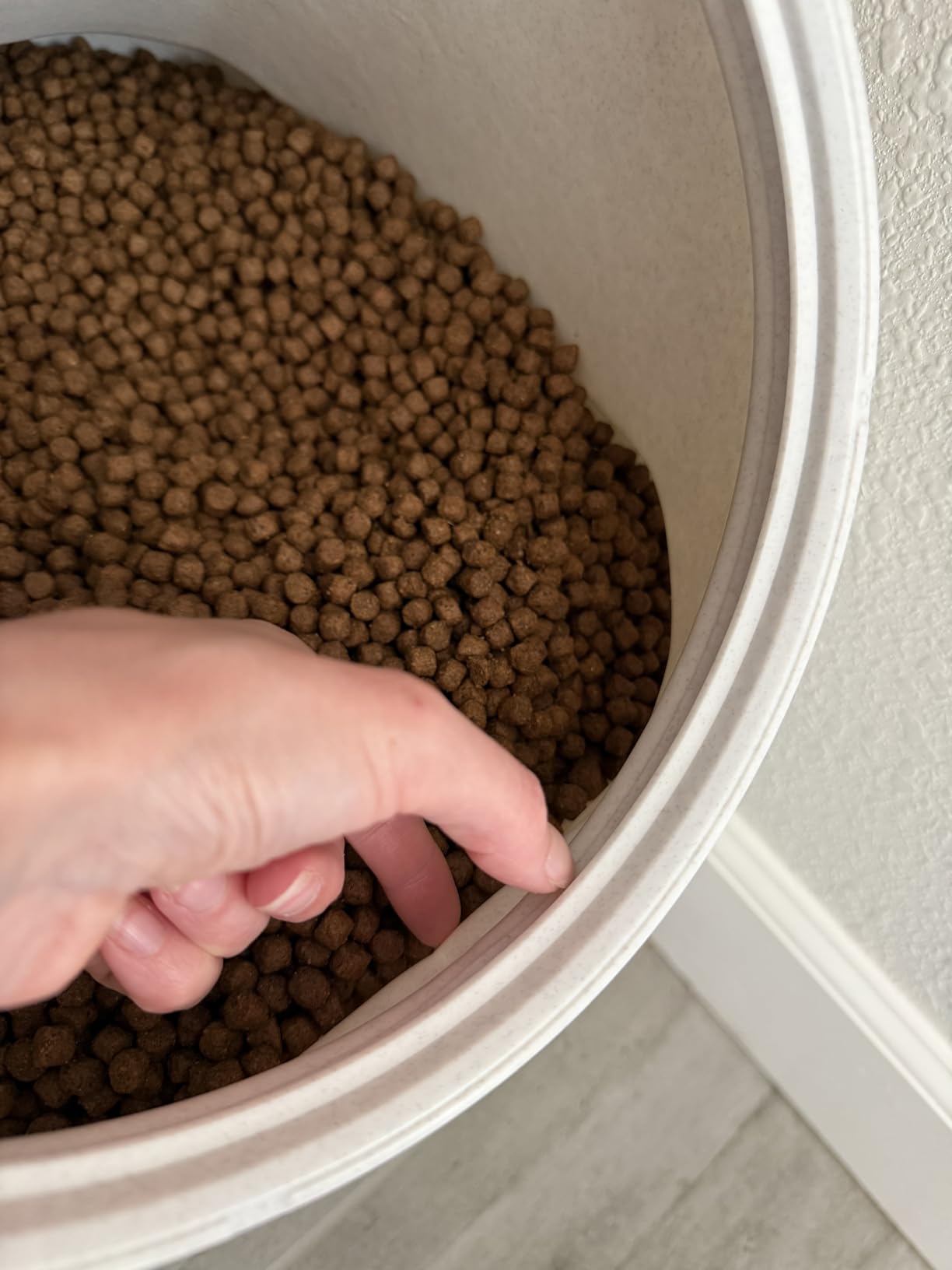 Vittles Vault Airtight Stackable Pet Food Storage Container Up to 60lbs | With Sealing Lid for Dry Pet Food, Made in USA, Measures 14.5 In L x 19 In H customer photo 1