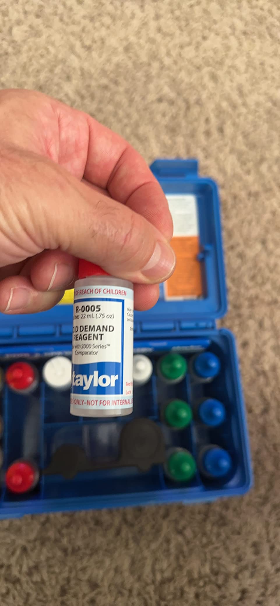 Taylor Complete Pool & Spa Test Kit - High Range K-2005C 2 oz Reagents | Tests Free & Total Chlorine, Bromine, pH, Acid/Base Demand, Alkalinity, Calcium Hardness & Cyanuric Acid customer photo 1