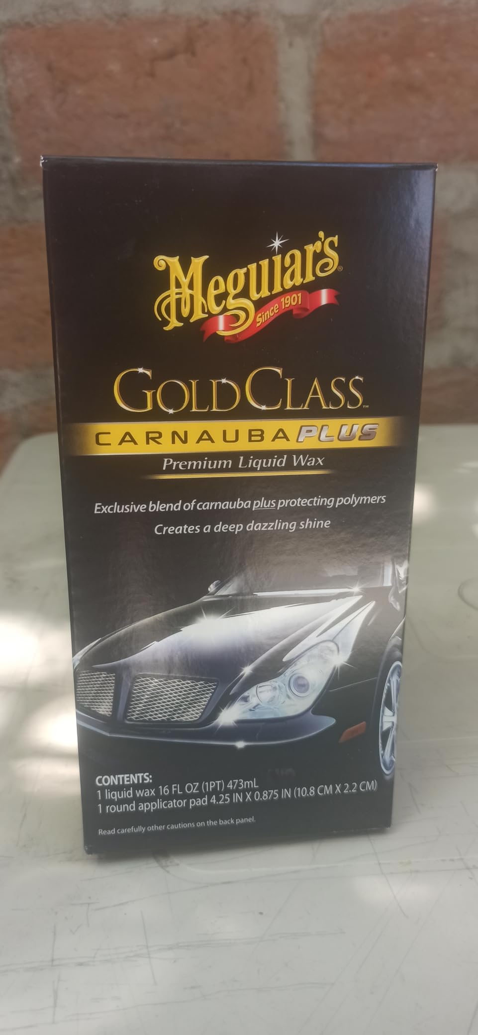 Meguiar's Gold Class Carnauba Plus Premium Liquid Wax Kit, 16 Oz | Car Detailing Kit with a Pure Carnauba Wax Blend and a Foam Applicator Pad for Keeping Glossy Paint Protected Like a Pro customer photo 2
