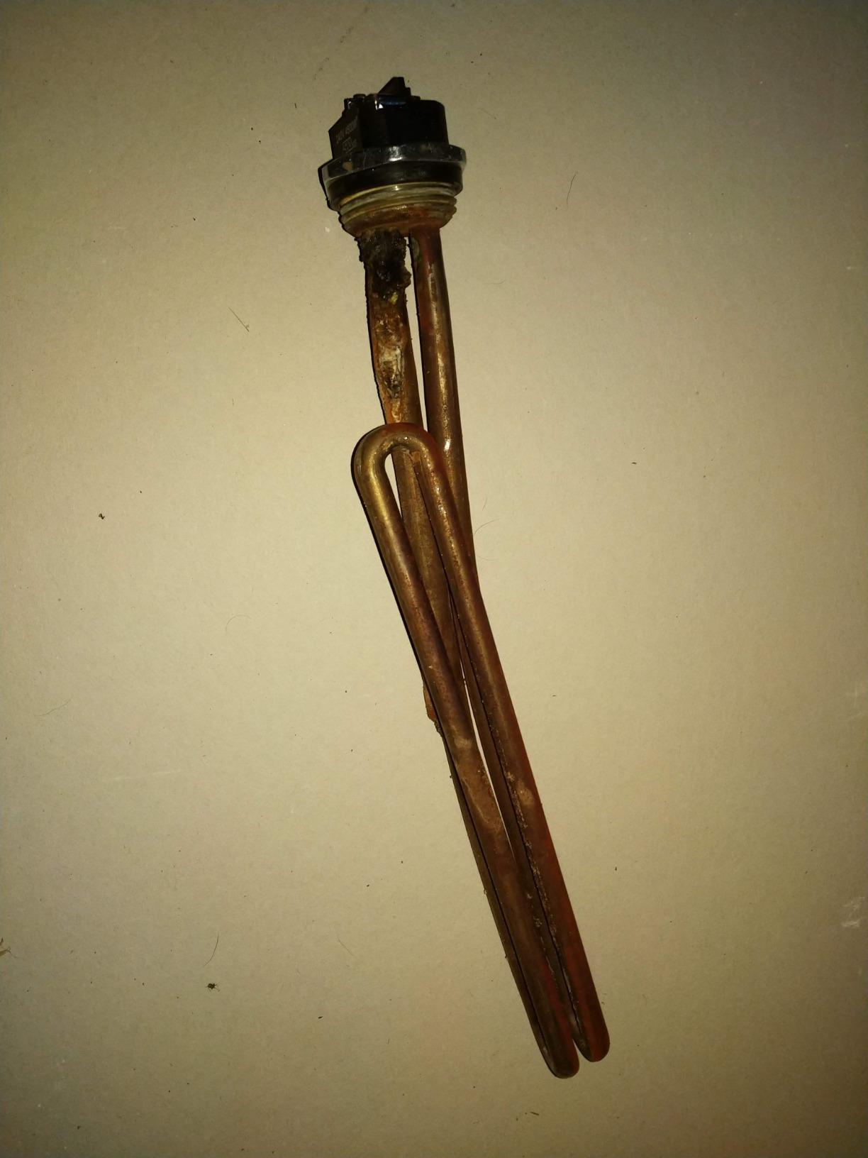 Camco 02923 4500W 240V Screw-In Lime Life Foldback Water Heater Element - Ultra Low Watt Density customer photo 1
