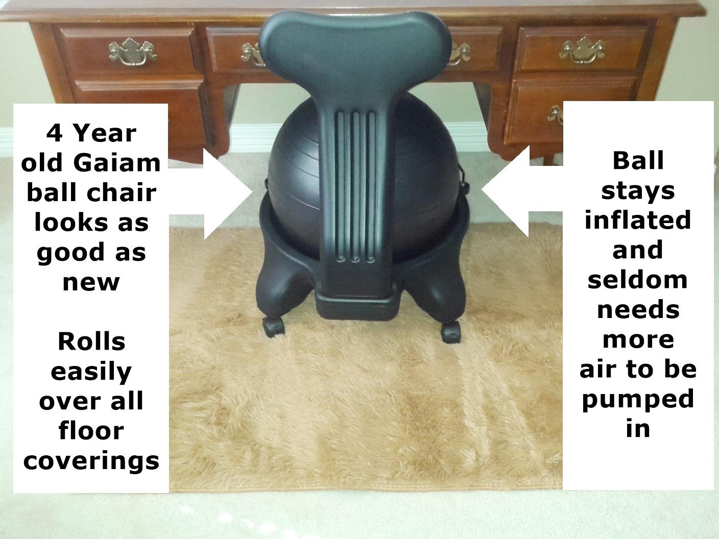 Gaiam Classic Balance Ball Chair, Stability Seat (Black) | 52cm stability ball chair builds core strength while you sit. Includes pump & exercise guide. customer photo 1
