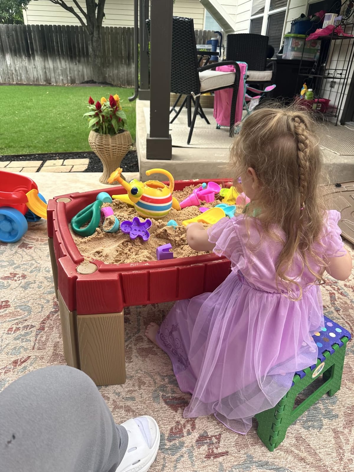 Step2 Naturally Playful Sand Table, Kids Sand Activity Sensory Table, 5 Piece Accessory Kit, Toddler Summer Outdoor Toys, 2+ Years Old customer photo 2