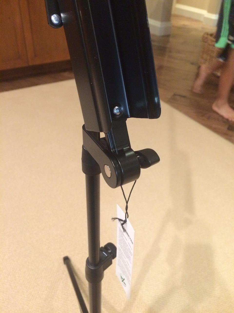 K&M - Konig & Meyer 10065.000.55 Heavy Duty Music Stand - Large Deep Desk - Sturdy Base - Adjustable Height - Compact - Professional Grade for Musicians - German Made - Black customer photo 2