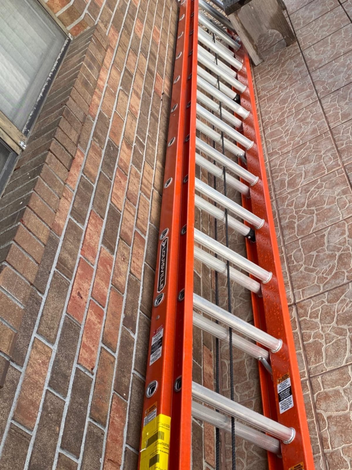 Louisville Ladder 16-foot Fiberglass Extension Ladder, 300-Pound Load Capacity, Type IA, FE3216 customer photo 2