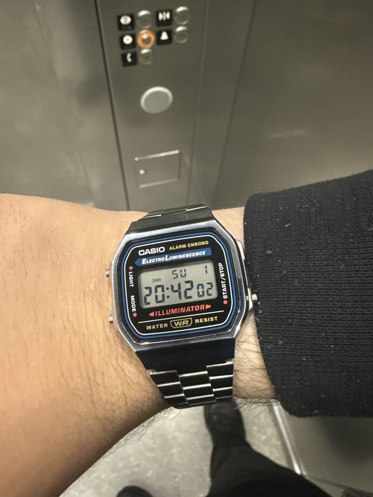 Casio Collection Unisex Adults Watch A168WA customer photo 2
