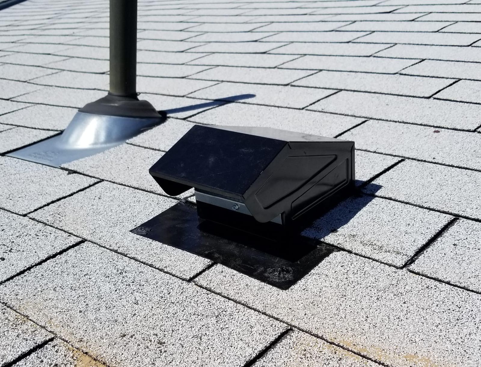Broan-NuTone RVK1A Roof Vent Kit, Black customer photo 1