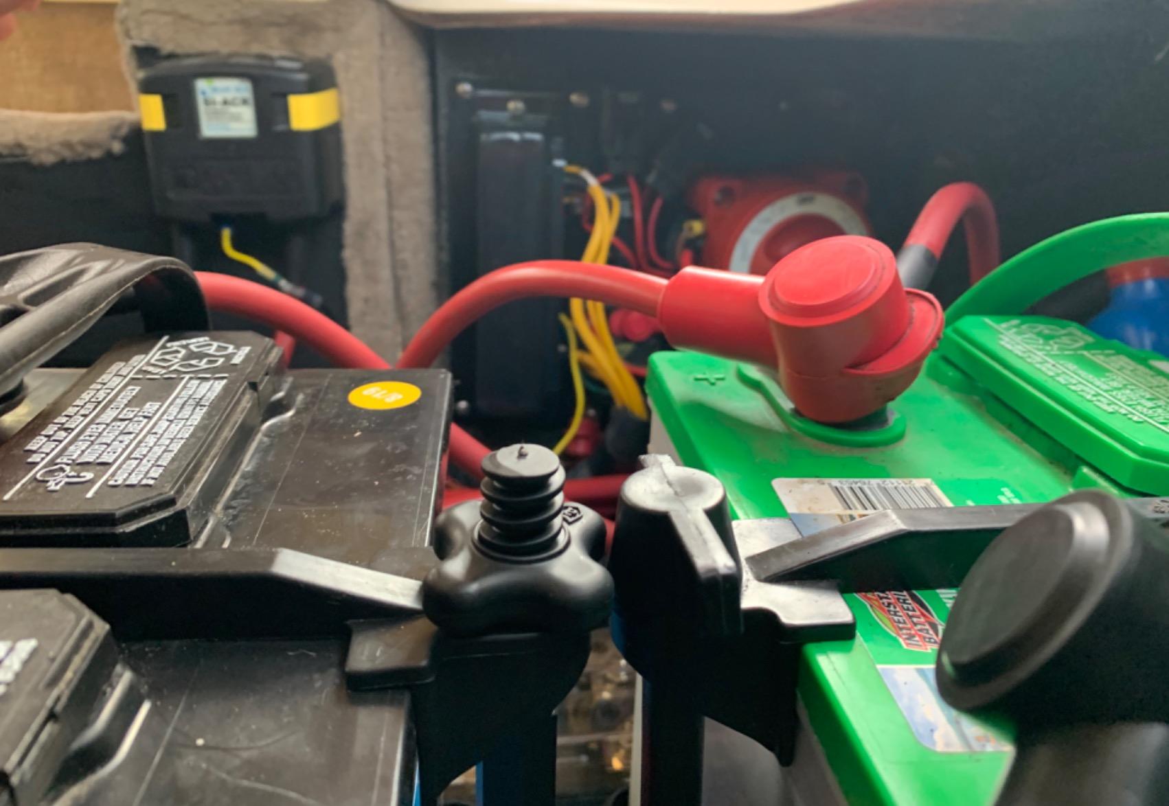 Blue Sea Systems Add-A-Battery Kit 120A Dual Circuit System, 7650 customer photo 2