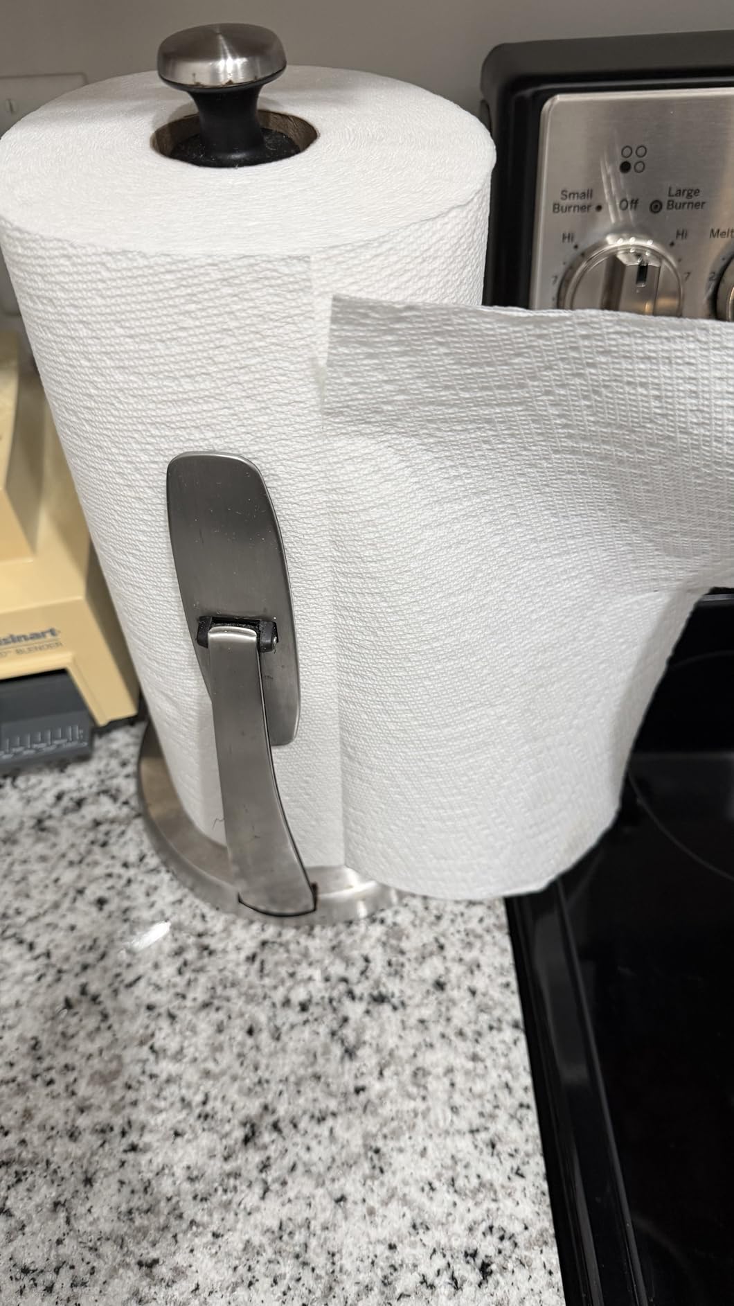 OXO Good Grips SimplyTear Paper Towel Holder Countertop for Kitchen | One-handed Tear, Weighted Stainless Steel Non-Slip Base, Countertop Organizer, Stable Dispensing, Fits any Size of Rolls customer photo 1