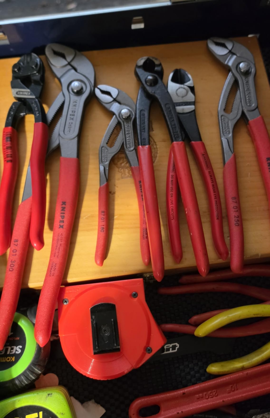 KNIPEX Tools 00 20 06 US1, Cobra Pliers 7, 10, and 12-Inch Set, 3-Piece customer photo 1