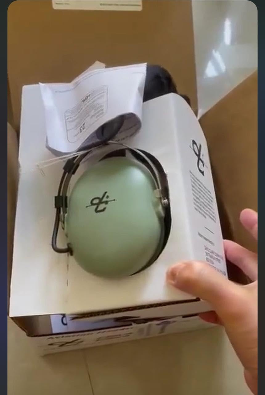 David Clark H10-13.4 Aviation Headset customer photo 2